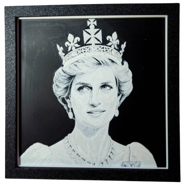 Tablou arta 3D Hueforge - Queen of Hearts, 20x20cm